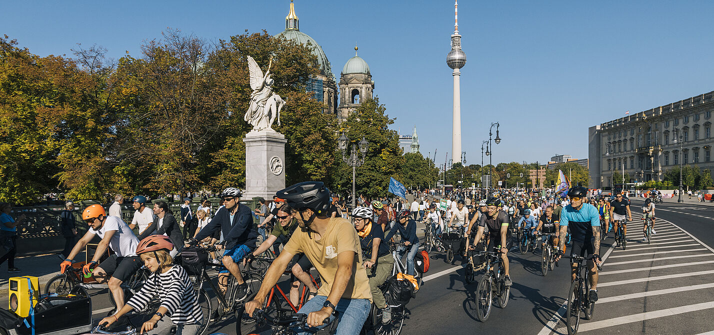 Bei der ADFC-Kreisfahrt umrunden wir das Berliner Zentrum ADFC | Kreisfahrt 2024 am 21. September 2024